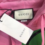 Gucci Hooded sweatshirt with GG apple print 610160
