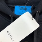 615061 Disney x Gucci Donald Duck hooded sweatshirt black
