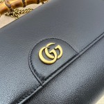 675794 Gucci Diana small shoulder bag black