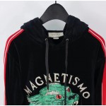 Gucci "Magnetismo Animale" chenille sweatshirt 523062